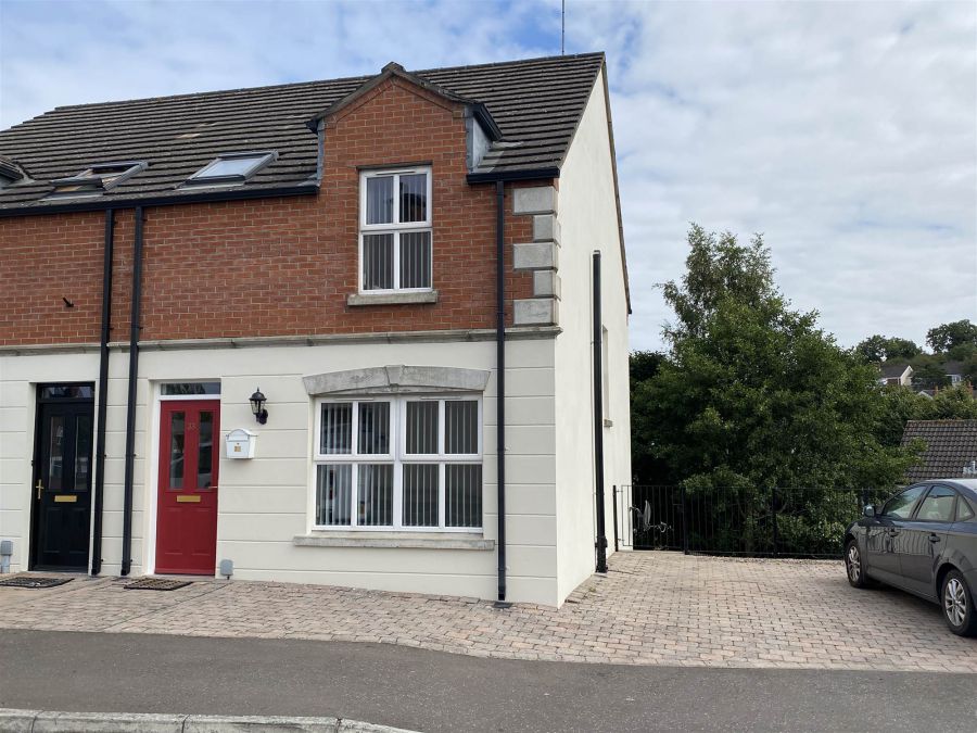 33 Riverview Heights, Ballynahinch, Balynahinch, BT24 8US
