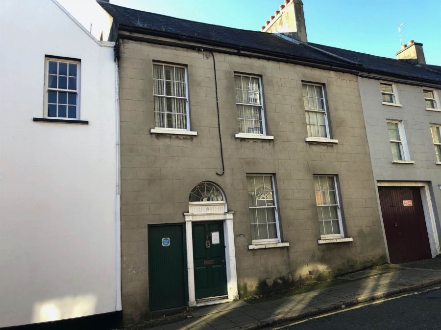 18 English Street