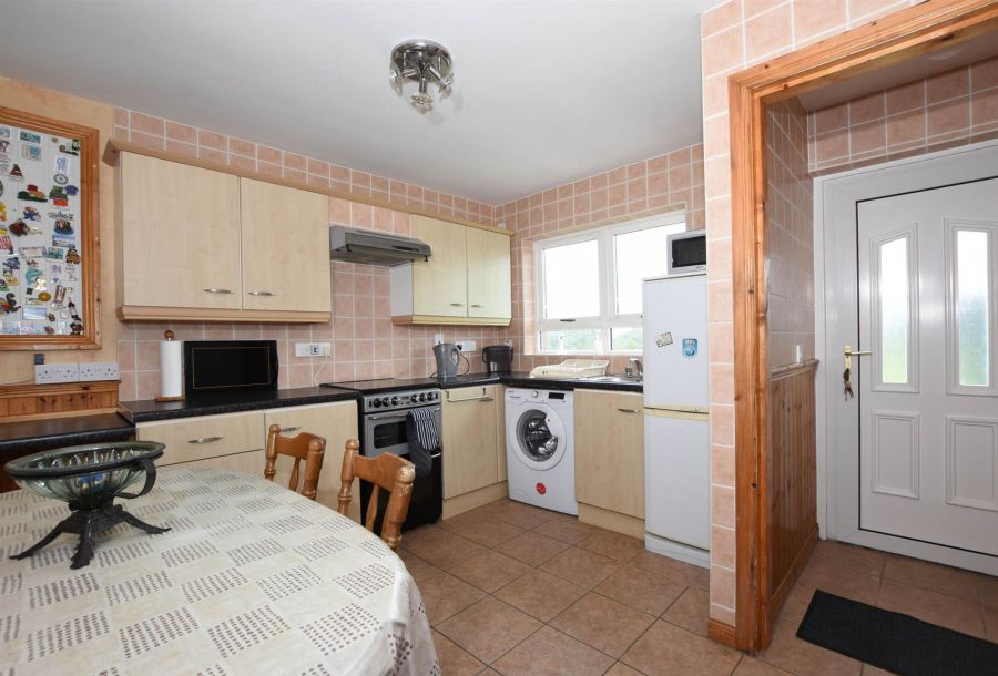 6 Bright Road
