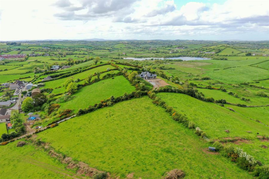 89B Crawfordstown Road