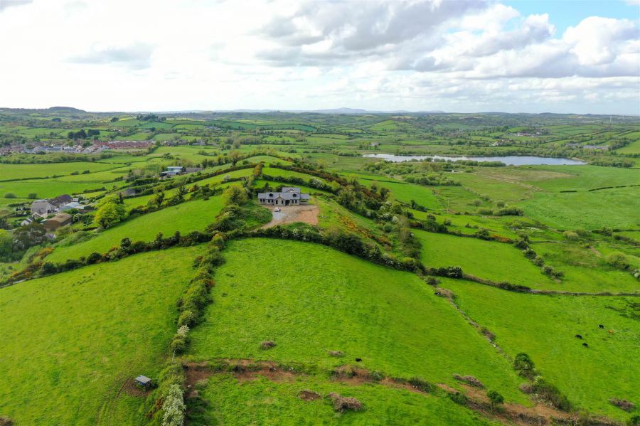 89B Crawfordstown Road