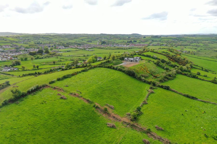 89B Crawfordstown Road