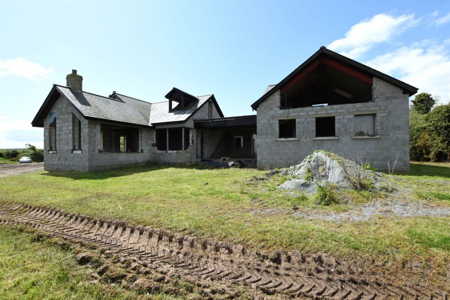 89B Crawfordstown Road