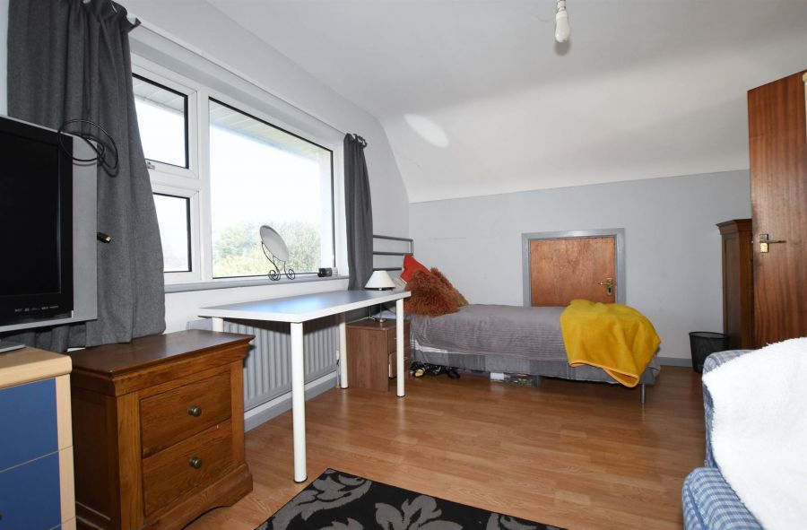 8 Ardfern Road