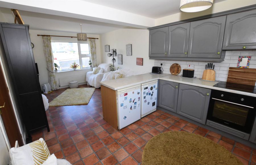 8 Ardfern Road