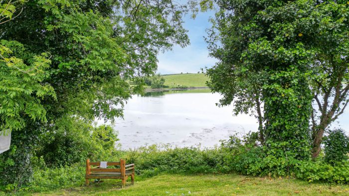 The Shore , 20 Myra Road