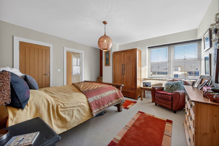 3 Ferry Quarter View