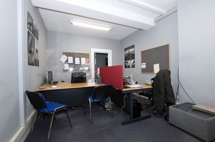 ** FOR SALE/TO LET **, 69 Church Street