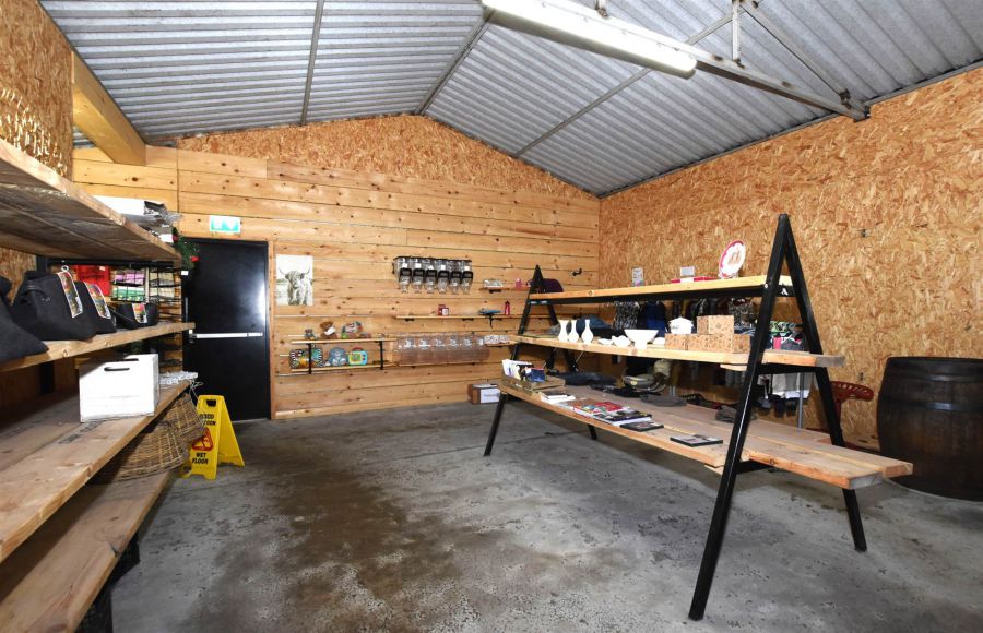 Bells Hill Farm Shop & Tea Room, 123 Downpatrick Road