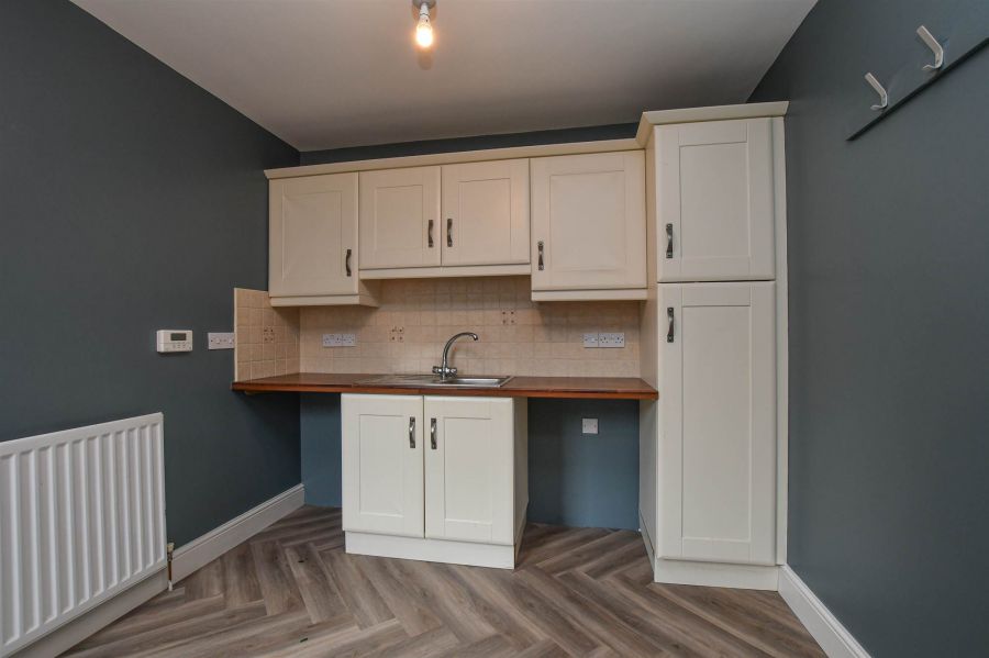 15 Meadow View
