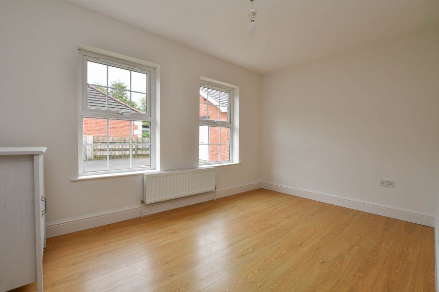 15 Meadow View