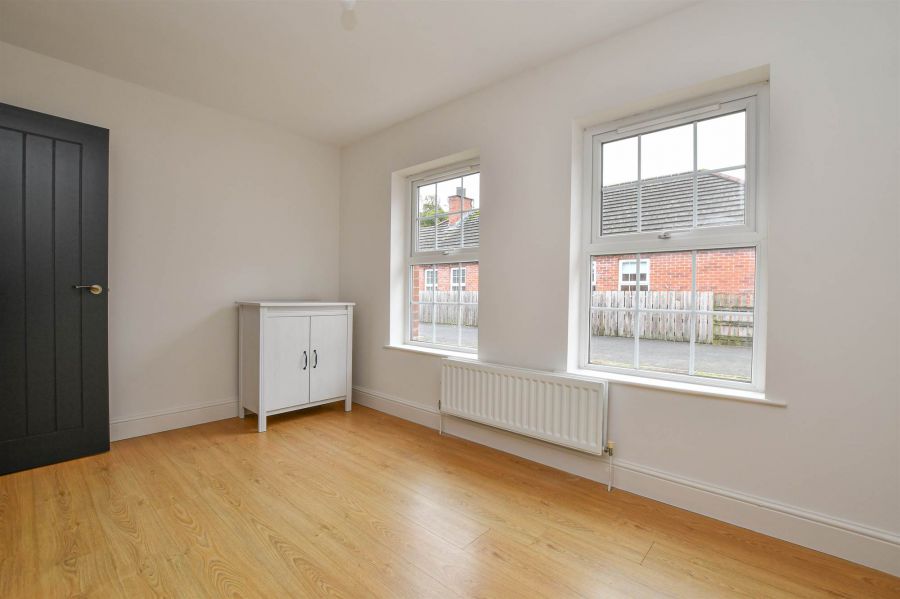 15 Meadow View