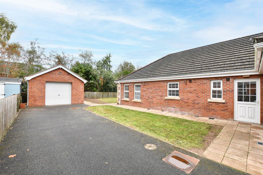 15 Meadow View