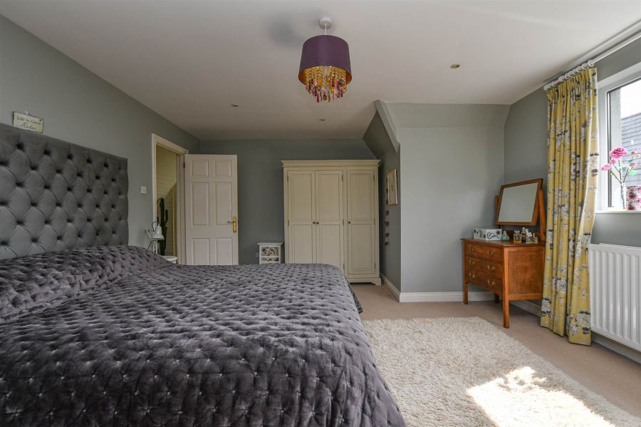 83 Downpatrick Road