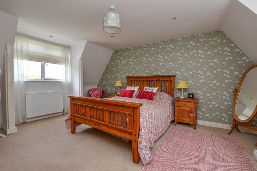 83 Downpatrick Road