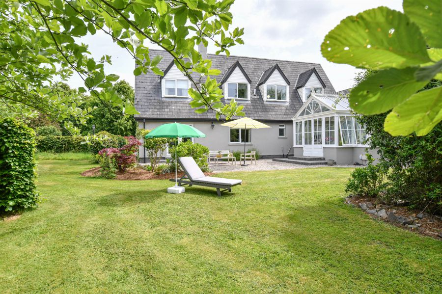 83 Downpatrick Road