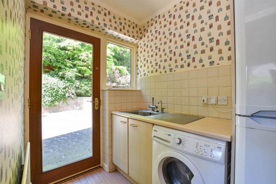 4- 6 Strangford Road