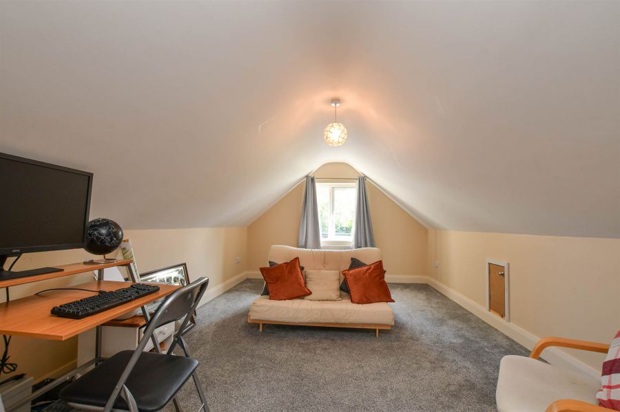 63 Strangford Road