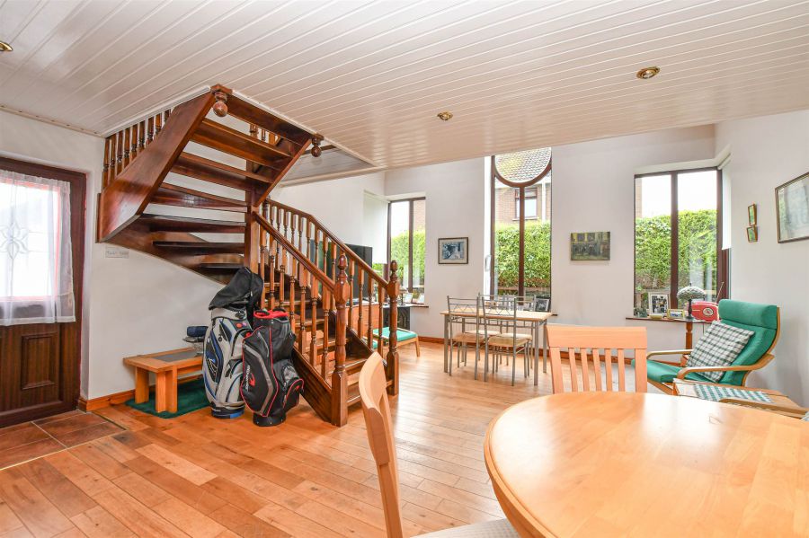 49 Saul Road