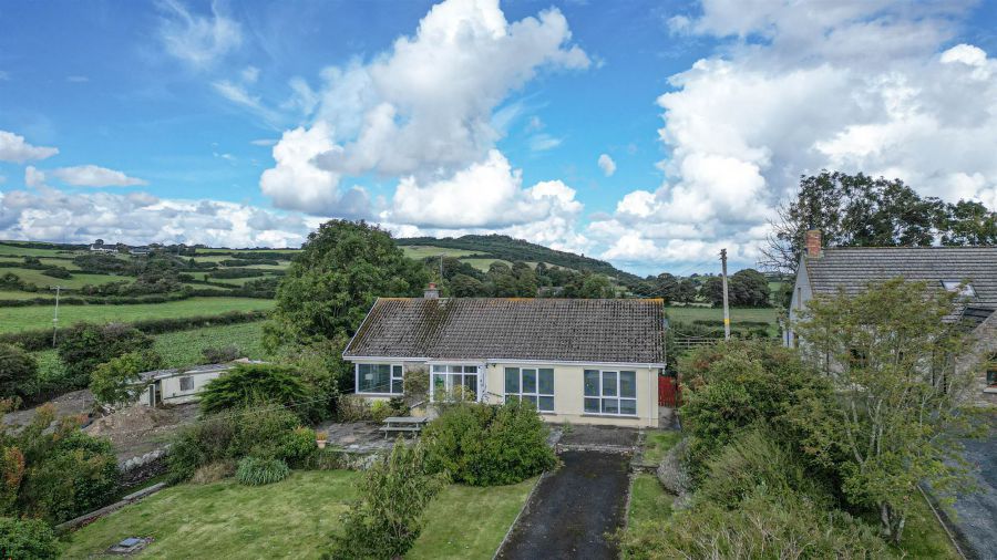 80 Ballyhornan Road