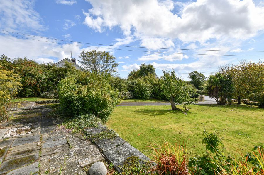 80 Ballyhornan Road