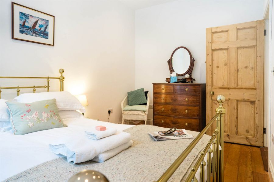 Strangford House , 39A Castle Street