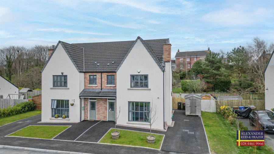 14 Park Lane, Downpatrick, BT30 6GH
