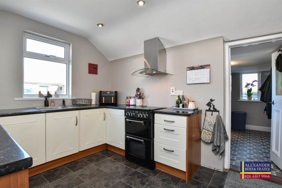 7 Lismore Road