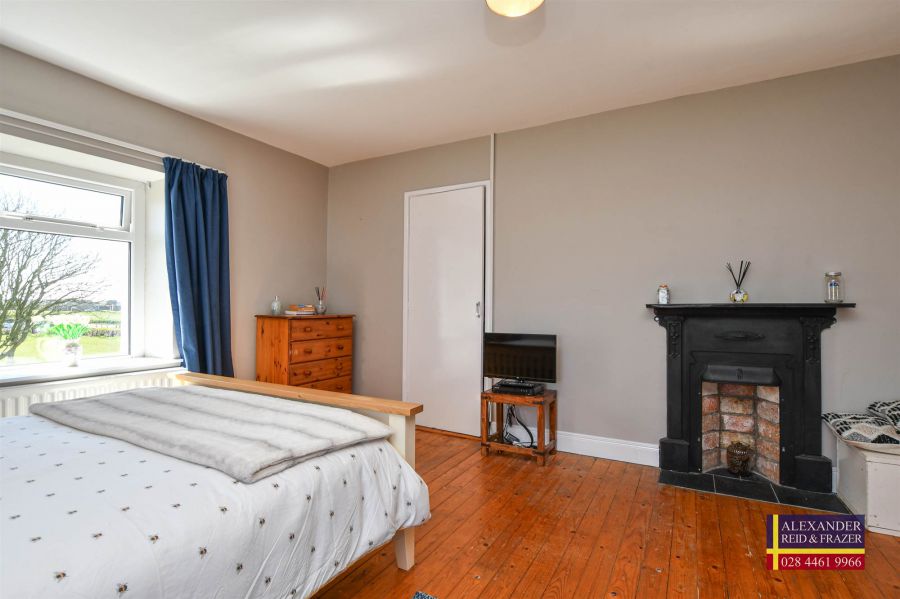 7 Lismore Road