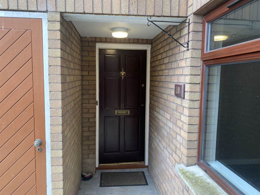 10 Mourneview Court