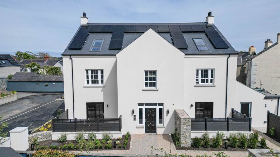 Ceol Na Mara, 3 St John's Lane