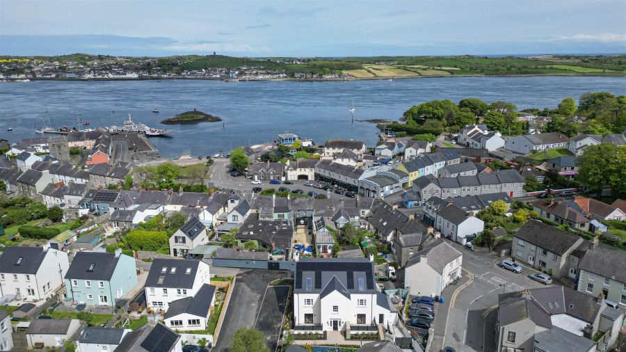 Ceol Na Mara, 3 St John's Lane