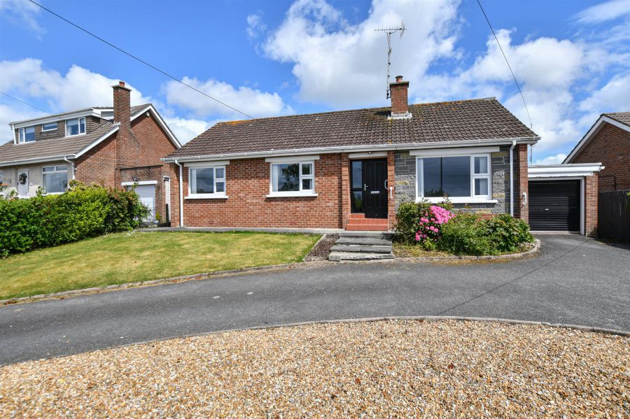 9 Ballynahinch Road, Crossgar, BT30 9HS