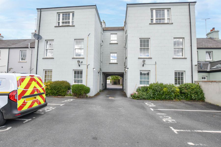 12B  Kildare Street