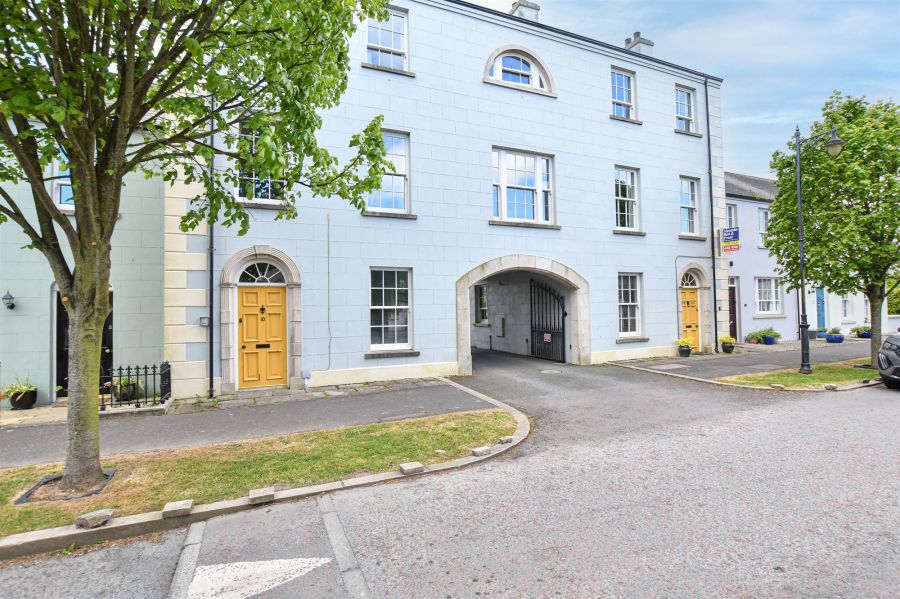 12B  Kildare Street