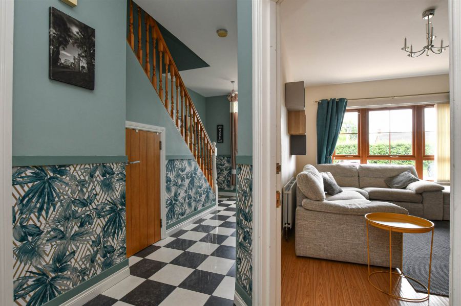 9 Forge Hill Close