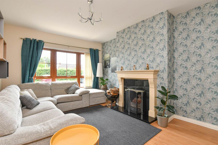 9 Forge Hill Close