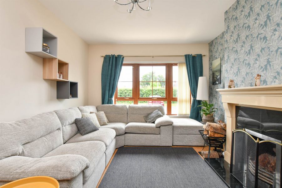 9 Forge Hill Close