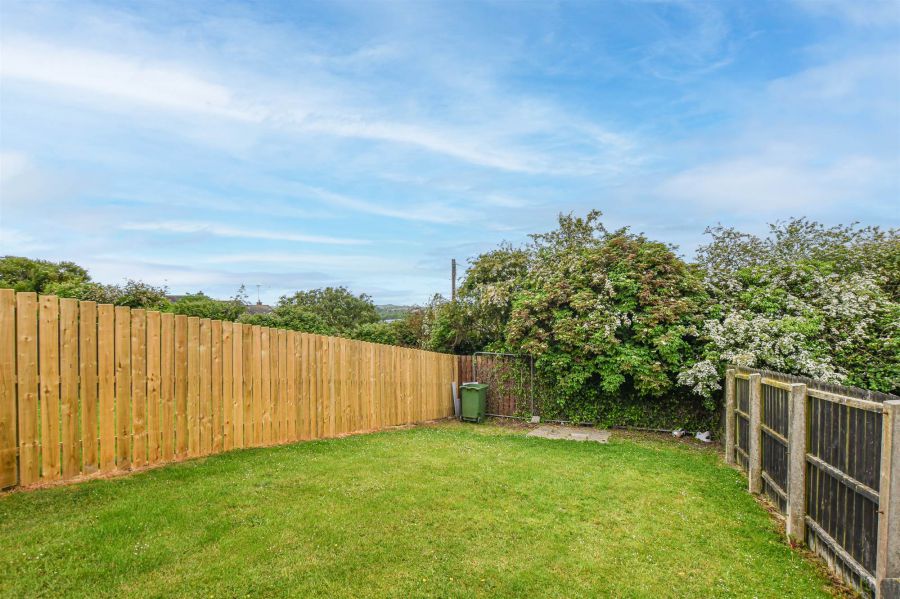 15 Demesne Avenue