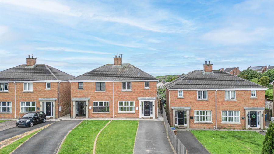 15 Demesne Avenue
