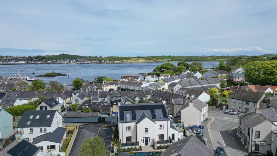 Ceol Na Mara, 4 St John's Lane