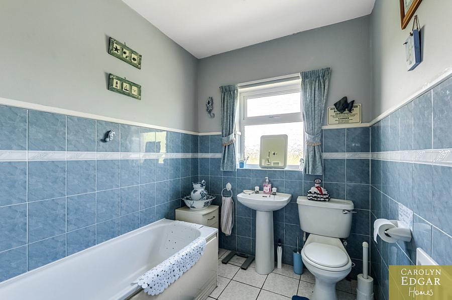 17 Glastry Road