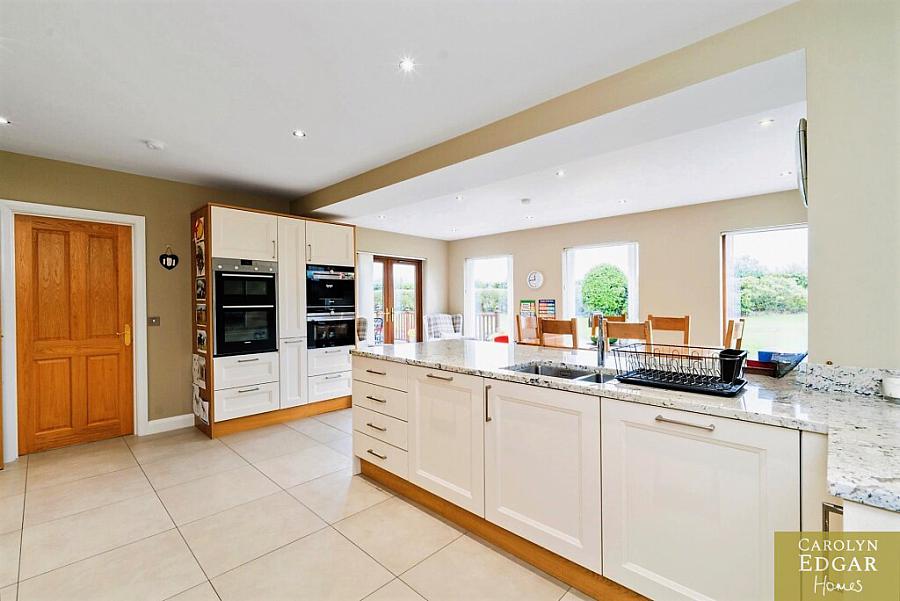 Ballynester Lodge, 2 Cottage Hill