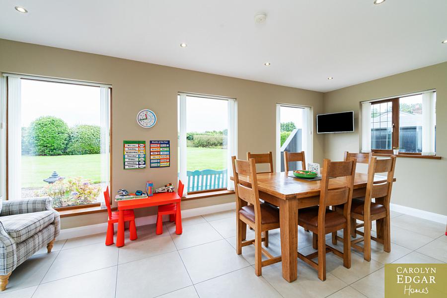 Ballynester Lodge, 2 Cottage Hill