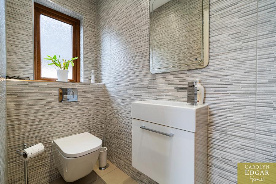 Ballynester Lodge, 2 Cottage Hill