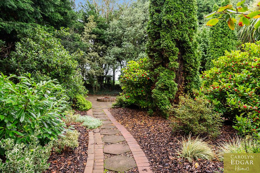Ballynester Lodge, 2 Cottage Hill