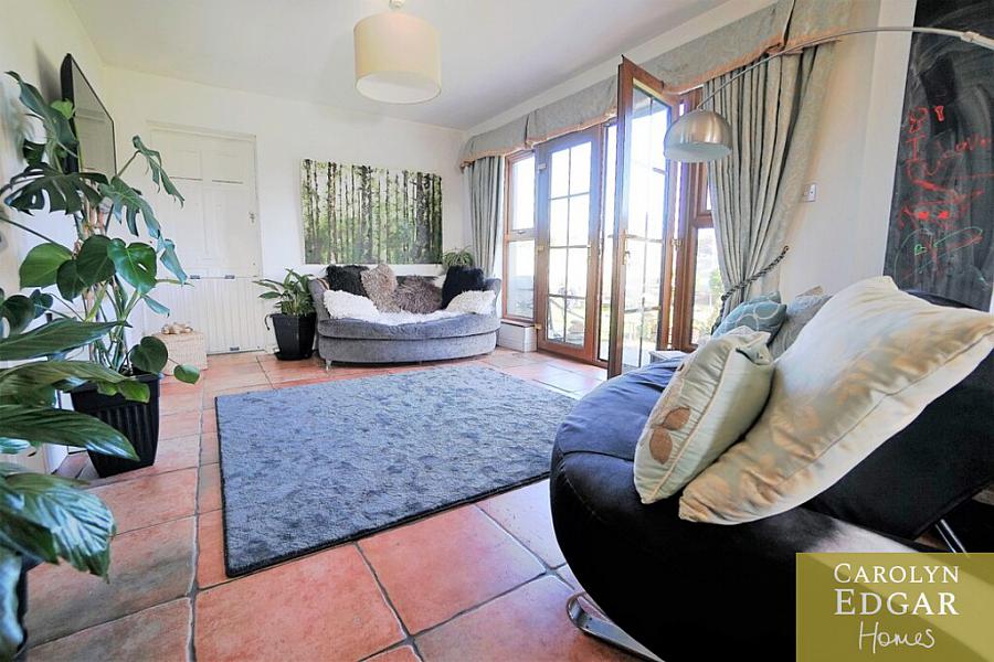 Winter Fell 71B Main Road