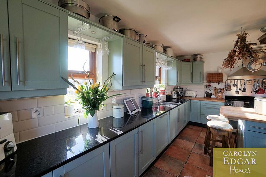 Winter Fell 71B Main Road