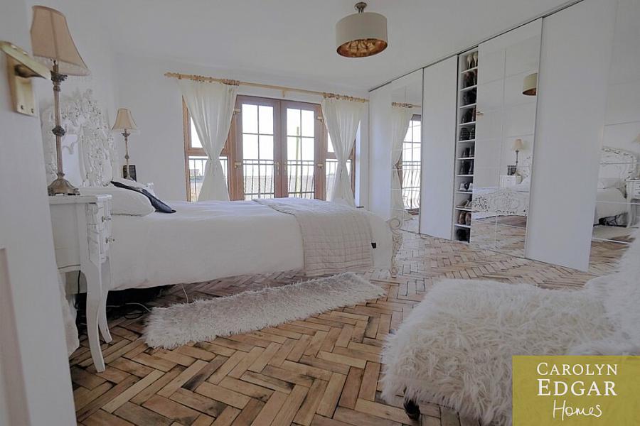 Winter Fell 71B Main Road