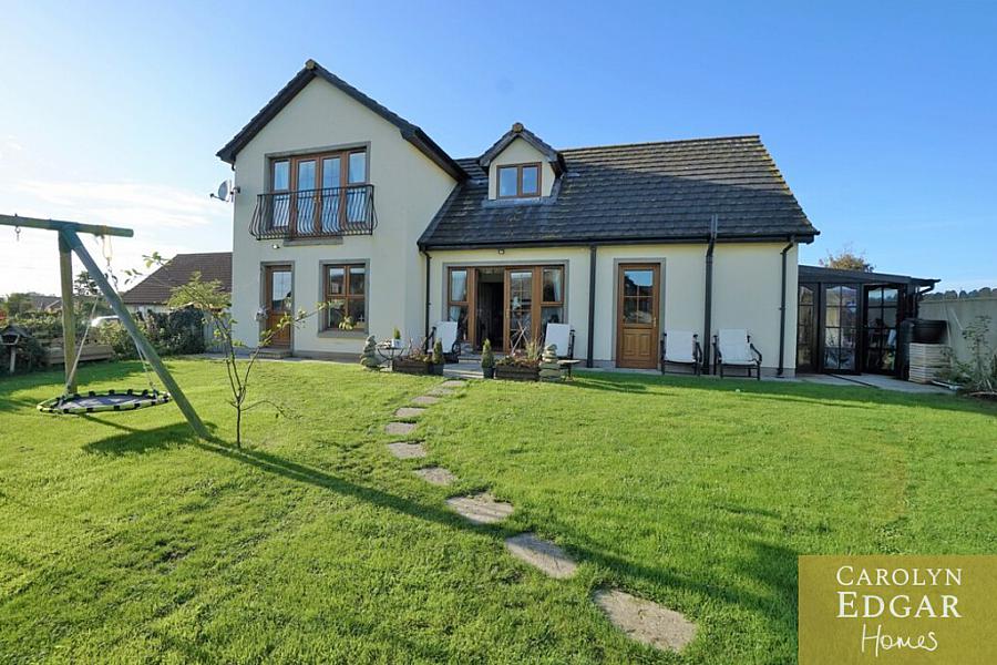 Winter Fell 71B Main Road